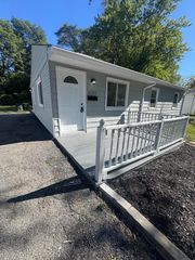 3753 Montgomery Street, Hobart, IN 46342