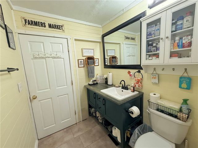 691 Cottage Grv, Wilmington Twp, PA 16105