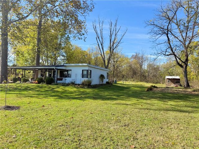 691 Cottage Grv, Wilmington Twp, PA 16105