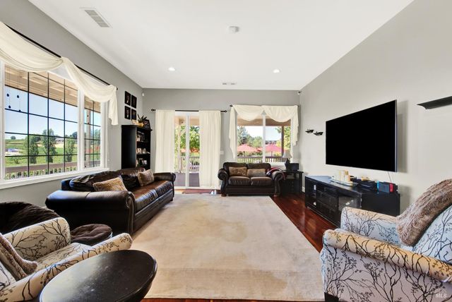 1597 Estee Ave, Napa, CA 94558