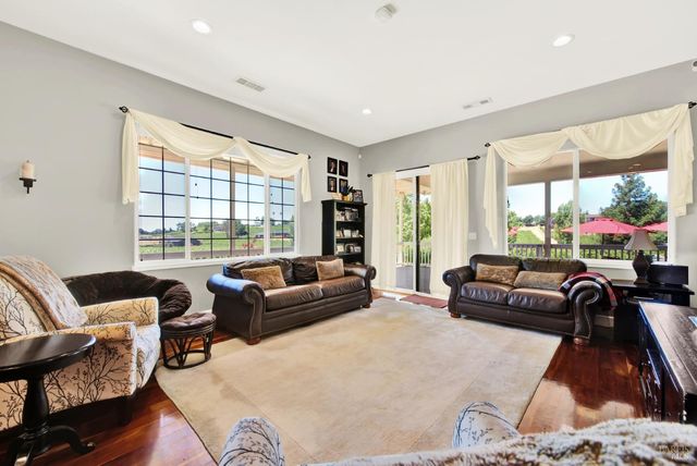 1597 Estee Ave, Napa, CA 94558