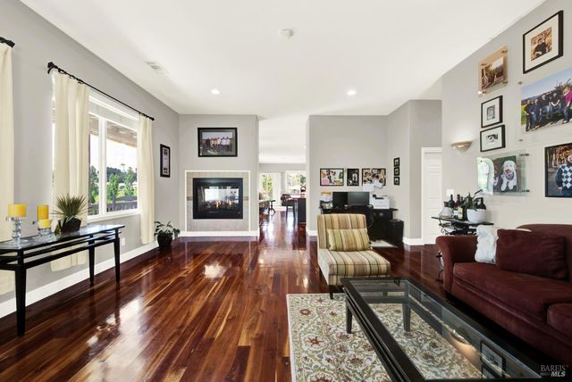 1597 Estee Ave, Napa, CA 94558