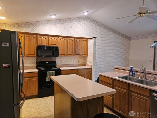 4909 Shannon Avenue, Bethel Twp, OH 45504