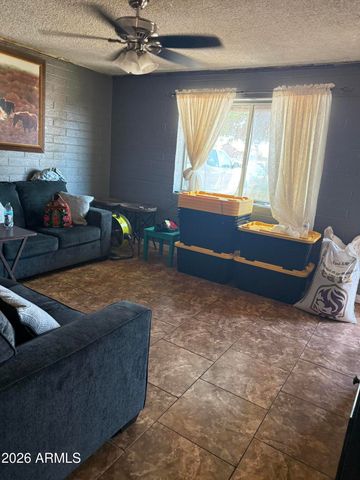 898 E OAKLAND Street, Chandler, AZ 85225