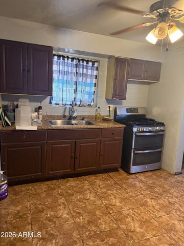 898 E OAKLAND Street, Chandler, AZ 85225