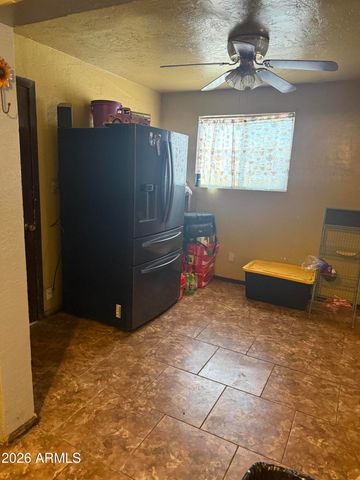 898 E OAKLAND Street, Chandler, AZ 85225