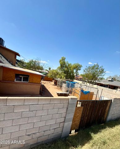 898 E OAKLAND Street, Chandler, AZ 85225