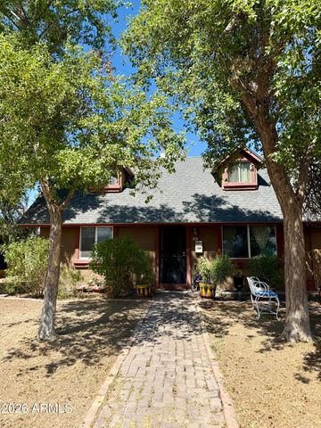 898 E OAKLAND Street, Chandler, AZ 85225