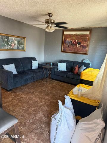 898 E OAKLAND Street, Chandler, AZ 85225