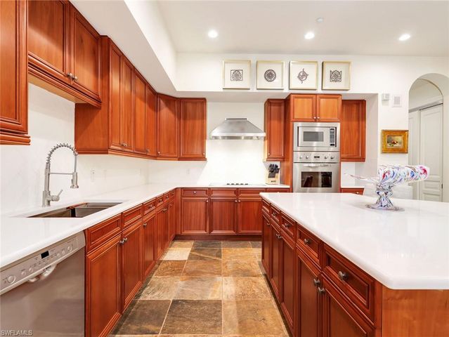 16649 Toscana CIR 803, Naples, FL 34110
