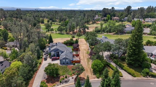6173 Brassie Way, Redding, CA 96003