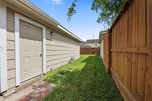 16831 Libson Falls Drive, Houston, TX 77095