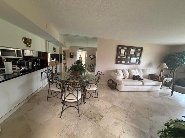 4502 MARTINIQUE Way D2, Coconut Creek, FL 33066