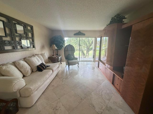 4502 MARTINIQUE Way D2, Coconut Creek, FL 33066