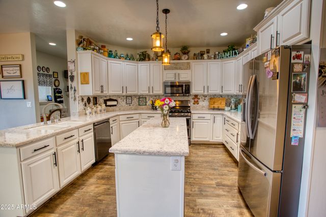 1011 DUSTY Lane, Show Low, AZ 85901