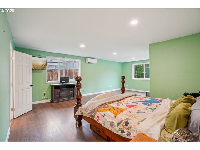 1324 FARRVISTA Dr, West Linn, OR 97068