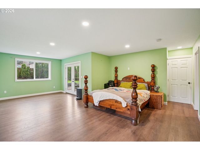 1324 FARRVISTA Dr, West Linn, OR 97068