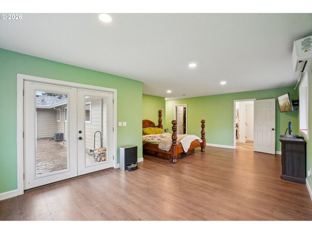 1324 FARRVISTA Dr, West Linn, OR 97068