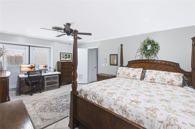 633 Moray Pl, Corpus Christi, TX 78411