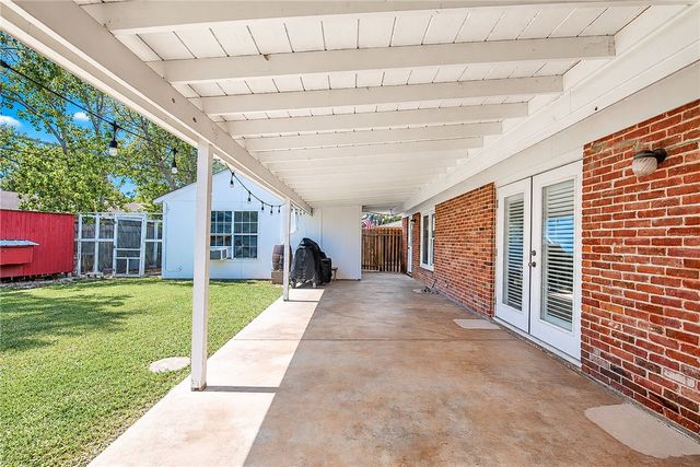 633 Moray Pl, Corpus Christi, TX 78411