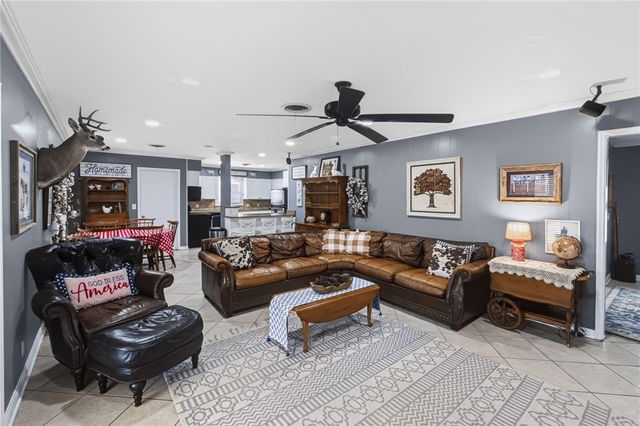 633 Moray Pl, Corpus Christi, TX 78411