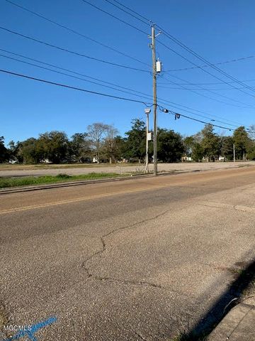 442 Howard Avenue, Biloxi, MS 39530