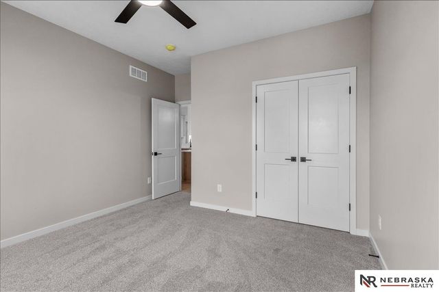 9620 S 87th Street, Lincoln, NE 68526