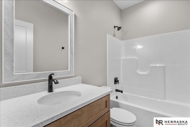 9620 S 87th Street, Lincoln, NE 68526