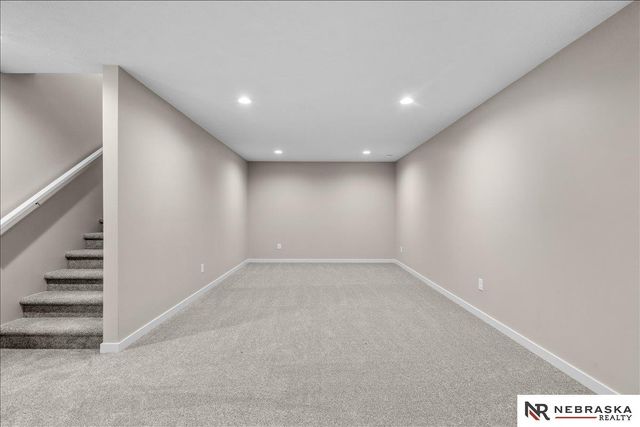 9620 S 87th Street, Lincoln, NE 68526