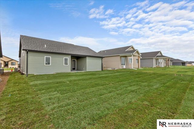 9620 S 87th Street, Lincoln, NE 68526