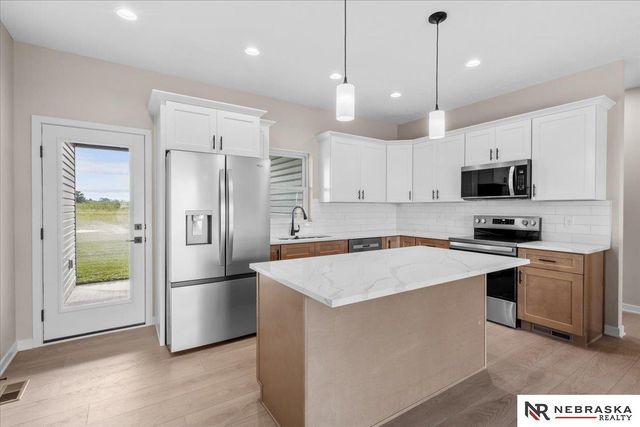 9620 S 87th Street, Lincoln, NE 68526