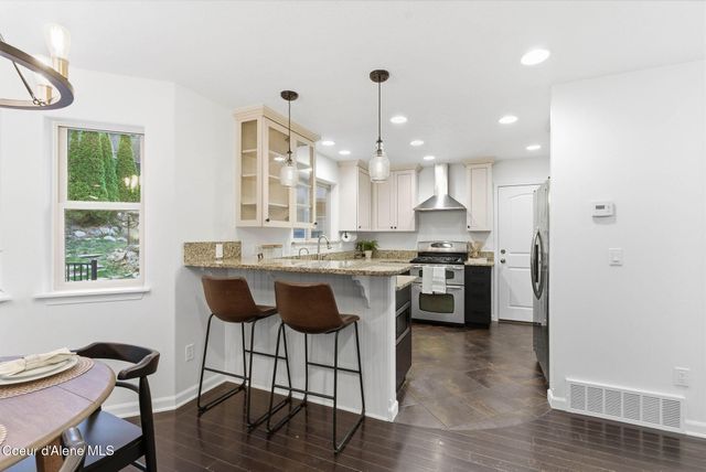 5821 N Del Rey Dr, Otis Orchards, WA 99027