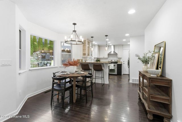 5821 N Del Rey Dr, Otis Orchards, WA 99027