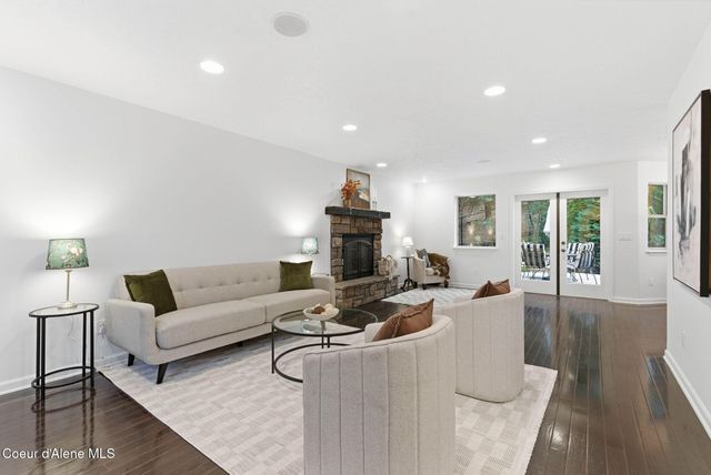 5821 N Del Rey Dr, Otis Orchards, WA 99027