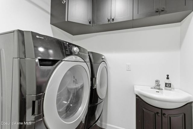 5821 N Del Rey Dr, Otis Orchards, WA 99027