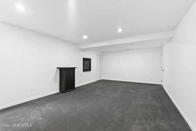 5821 N Del Rey Dr, Otis Orchards, WA 99027