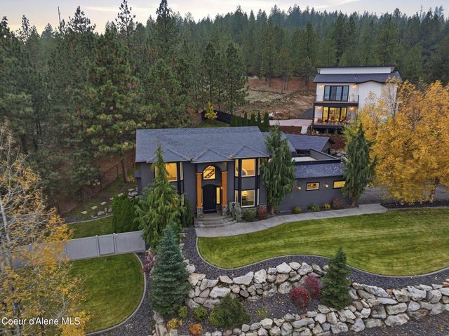 5821 N Del Rey Dr, Otis Orchards, WA 99027