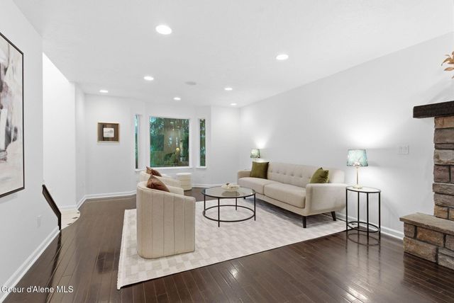 5821 N Del Rey Dr, Otis Orchards, WA 99027