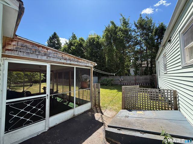 79 Adams Street South, Manchester, CT 06040