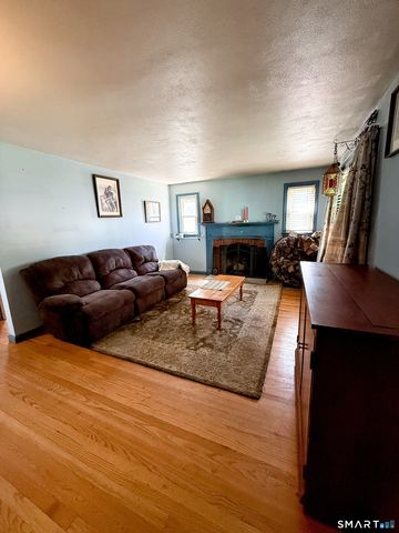 79 Adams Street South, Manchester, CT 06040