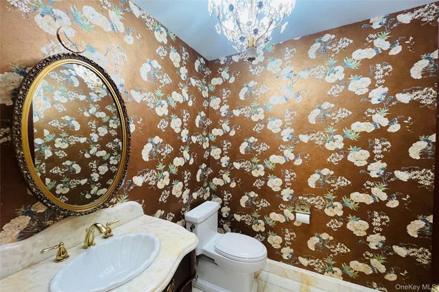 164 Rock Creek Lane, Scarsdale, NY 10583