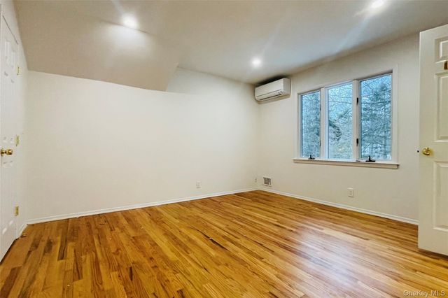 164 Rock Creek Lane, Scarsdale, NY 10583