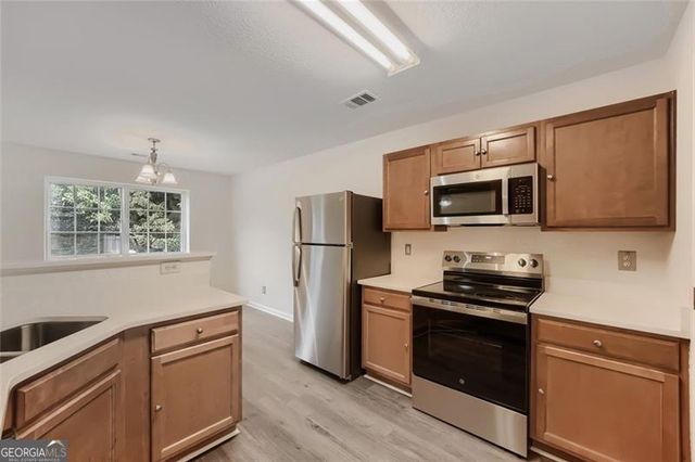 4651 Ravenwood Loop, Union City, GA 30291