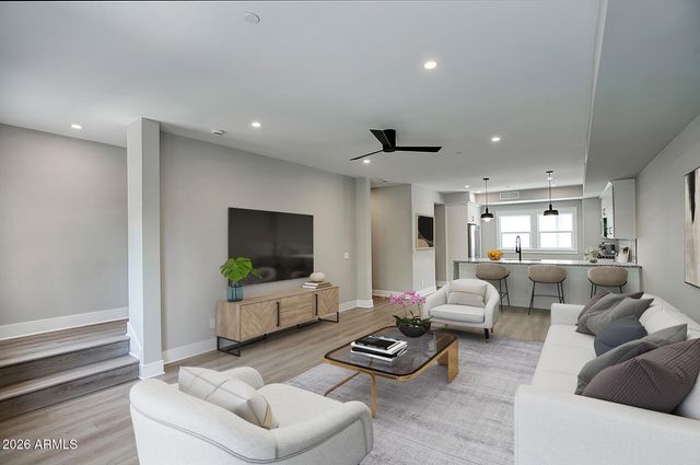 806 N 2ND Avenue, Phoenix, AZ 85003