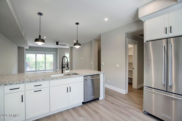 806 N 2ND Avenue, Phoenix, AZ 85003