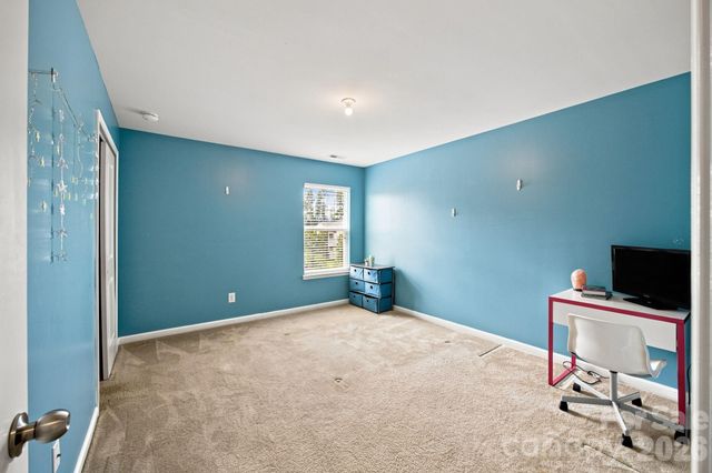2233 Verde Creek Road, Charlotte, NC 28214