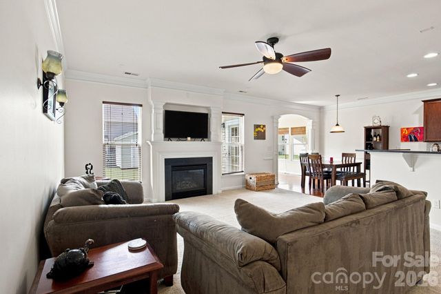 2233 Verde Creek Road, Charlotte, NC 28214