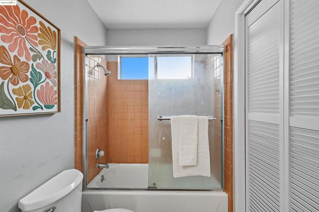 1664 NW Bear Creek, Merced, CA 92548