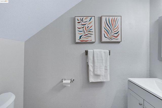 1664 NW Bear Creek, Merced, CA 92548