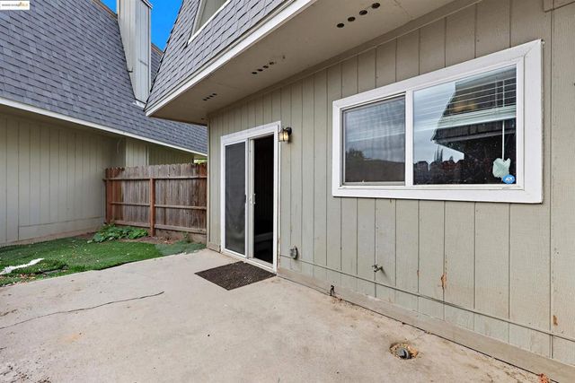 1664 NW Bear Creek, Merced, CA 92548